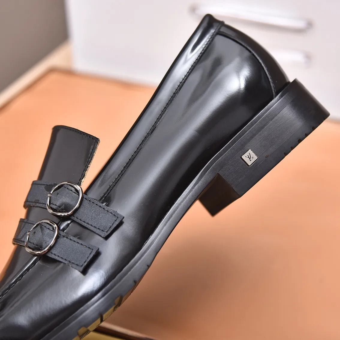 Men's shoes💰480📛📛【LOUIS VUITTON】(Quan Niu Li) Louis Vuitton 2023 official website synchronized new products👟Milan fashion catwalk style🇰🇾🇰🇾LV family logo, celebrity style, a must-have for fashionistas⚠️First layer calfskin➕cowhide lining➕Official website original version special outsole👞Number 38-44